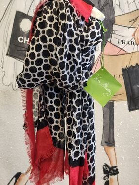Vera Bradley Black, White, and Red Scarf NWT